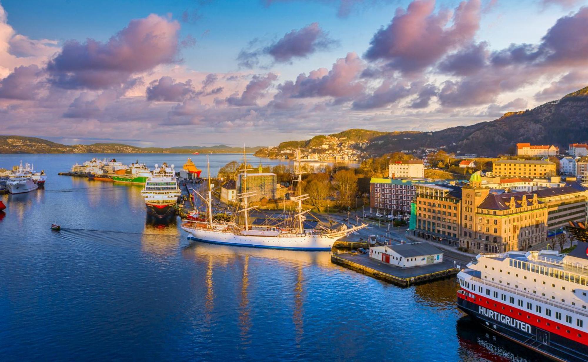 And Historic 2br - 300m To Bryggen Leilighet Bergen